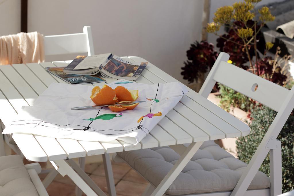 Ortigia Guest House Casa Flora Syracuse Exterior foto